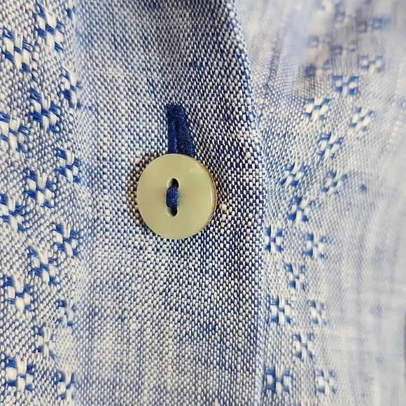 Chico's 100% Linen No Iron Blue Button-Up‎ Blouse Size 14 - Picture 5 of 12